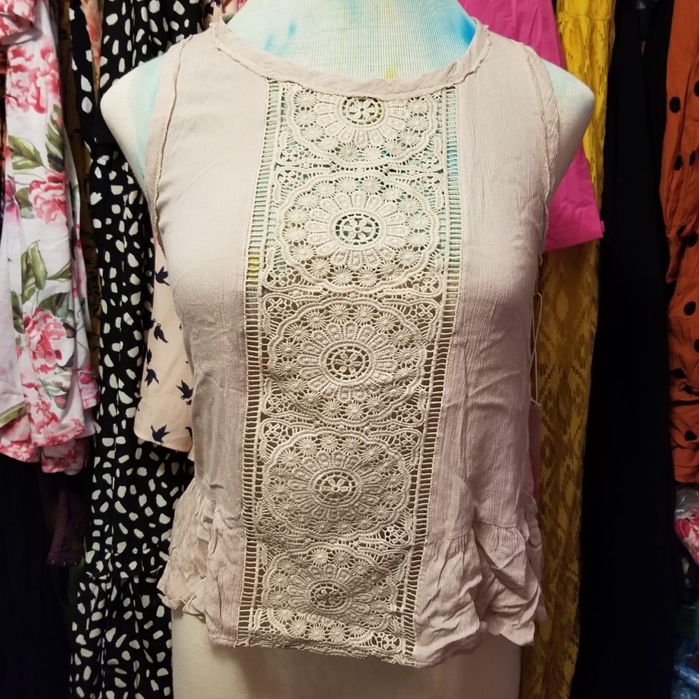 ONETHELAND crocheted lace panel top